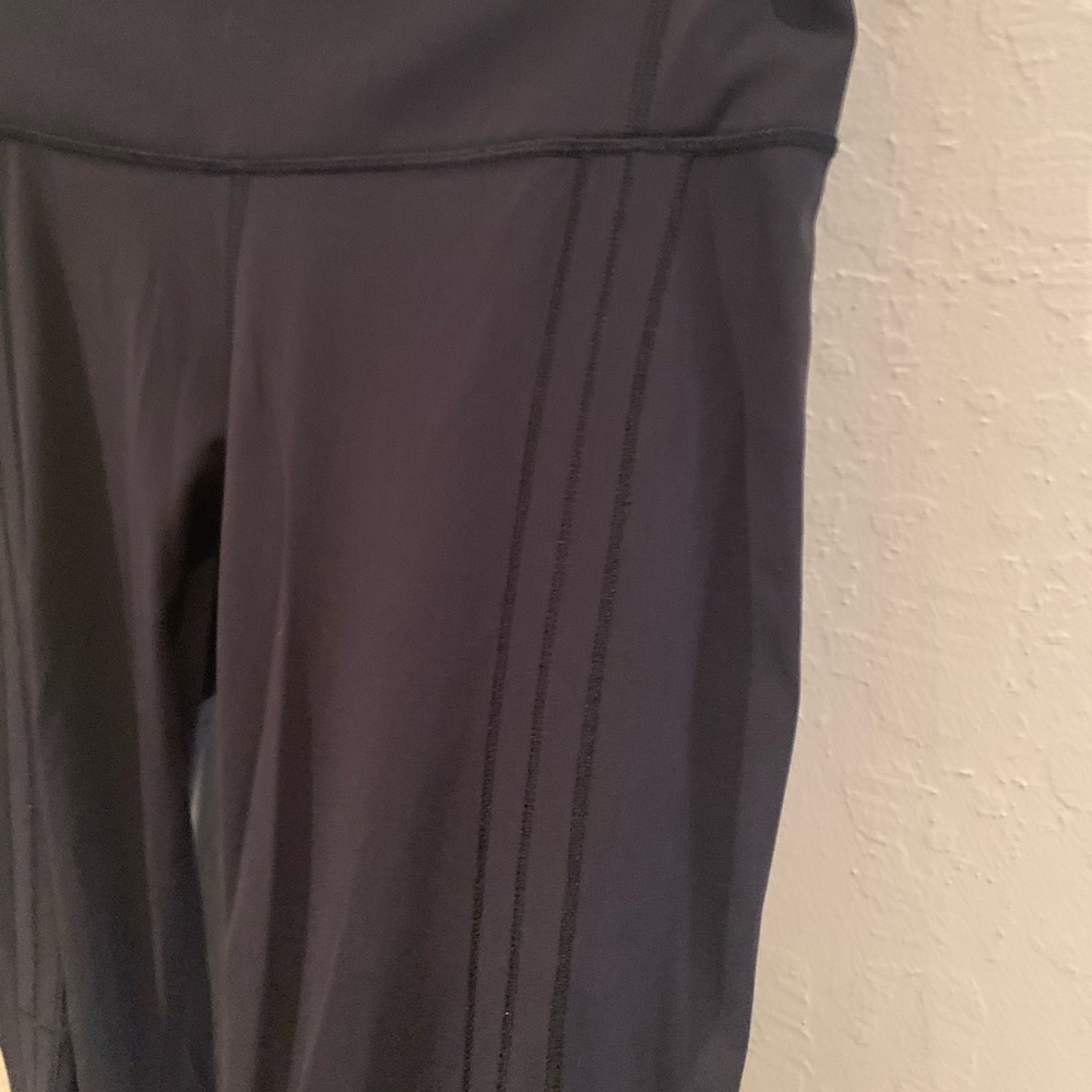 LuluLemon Black Leggings- Crop